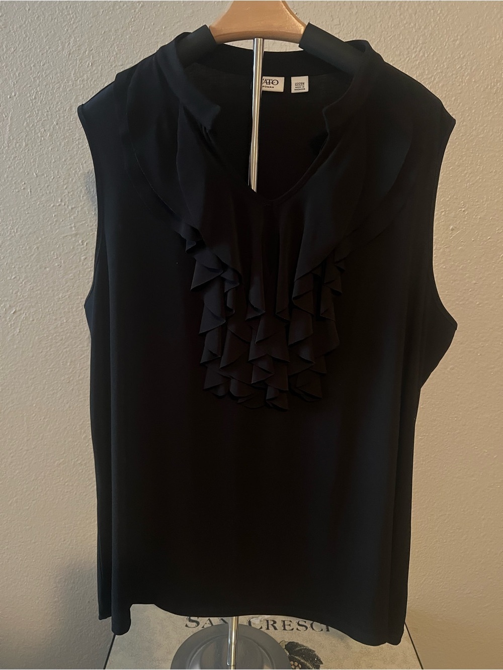 CATO Women’s Work Dress Plus Size Top 22/24 Black V-Neck Ruffle Stretch Knit